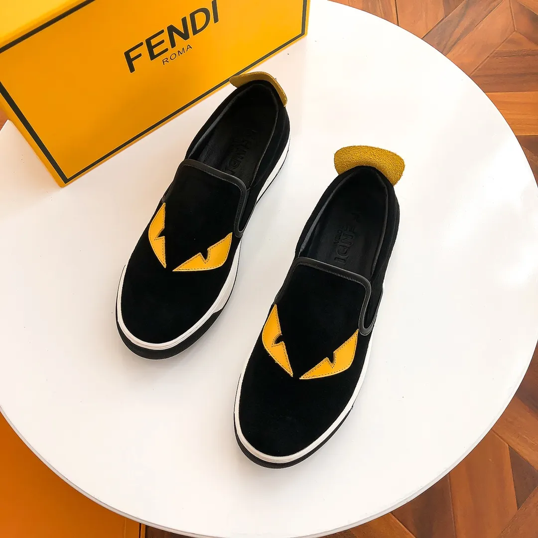 Factory price: 380💰 FENDI* Fendi Classic Shoe Series F Family Little Monster The upper is made of high-quality frosted cowhide, the sheepskin lining is soft and comfortable, the open-molded outsole is a versatile fashion men's shoe, size 38-44